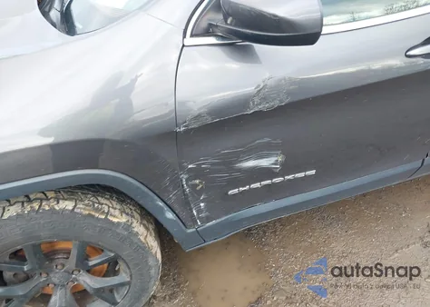 2014 Jeep Cherokee Latitude из США, поврежденный, VIN 1C4PJMCB5EW260172